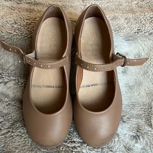 So Dance tap shoes toddler size 8- Tan